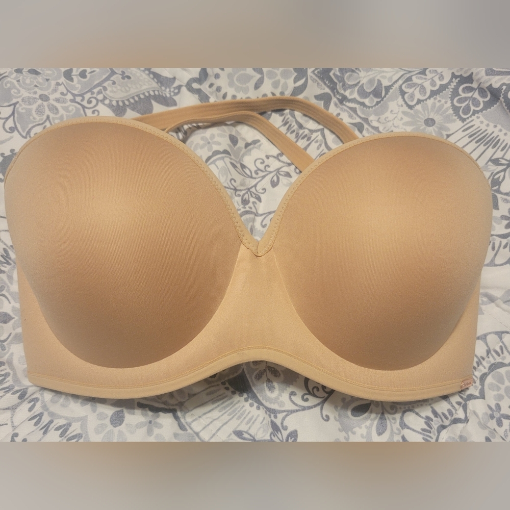 Le Mystere Clean Lines Strapless Convertible Bra 32DD‎